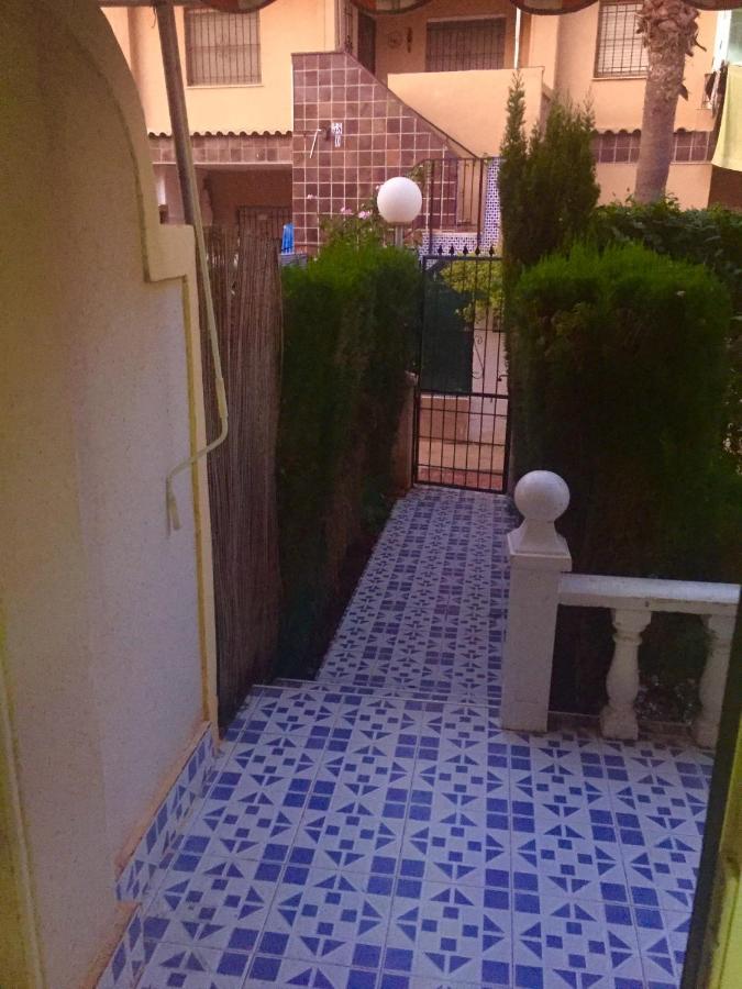 Punta Prima bungalow jardín privado Torrevieja Exterior foto