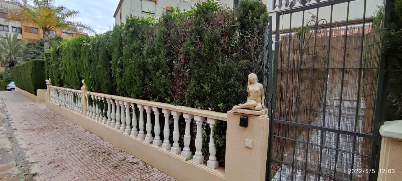 Punta Prima bungalow jardín privado Torrevieja Exterior foto